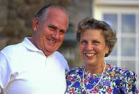 Picture of elderly couple, smiling